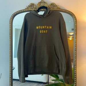 Arbor XL “Mountain Goat” sweatshirt